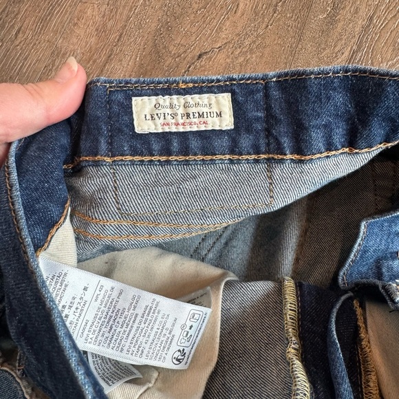 Levi’s 514 jeans.  Men’s size 30/32.  Dark wash. - Picture 6 of 8